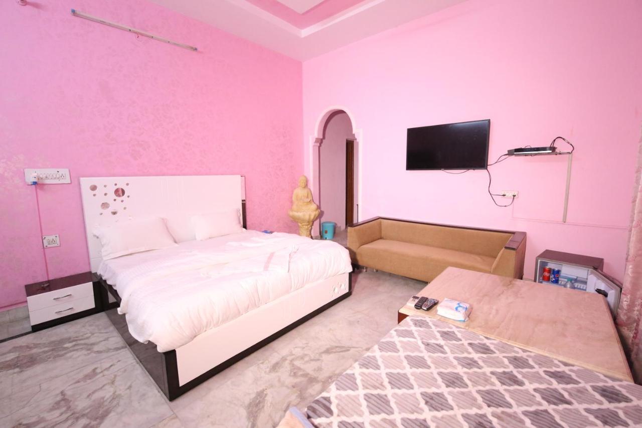 The Karnal Resort Экстерьер фото